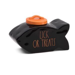 RAE DUNN
Lick Or Tricks Fish Shaped Canister